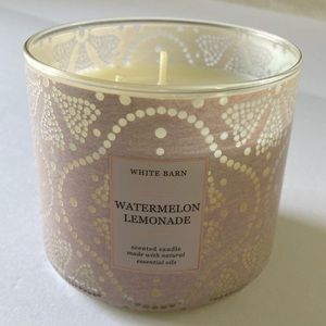 Bath and body works candle
